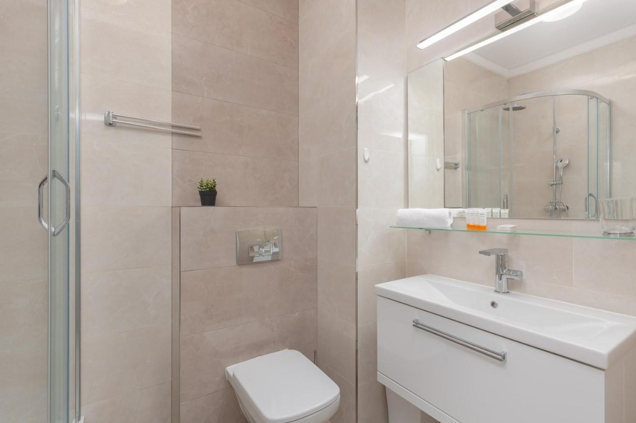 Apartment Dzielna Wola By Renters *